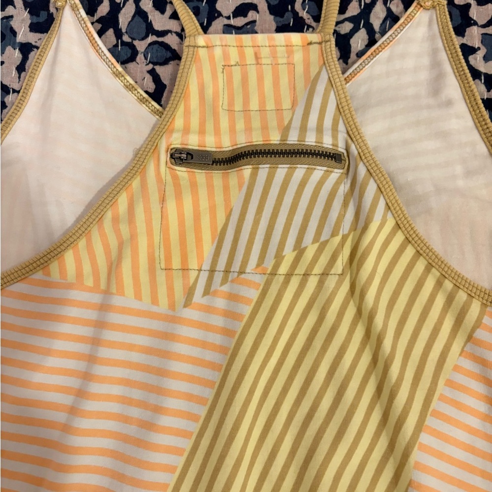 NWOT FP Movement XS Hot Shot Romper with Design - Picture 10 of 10